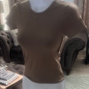 SKIMS Short Sleeve soft smoothing seamless Tshirt